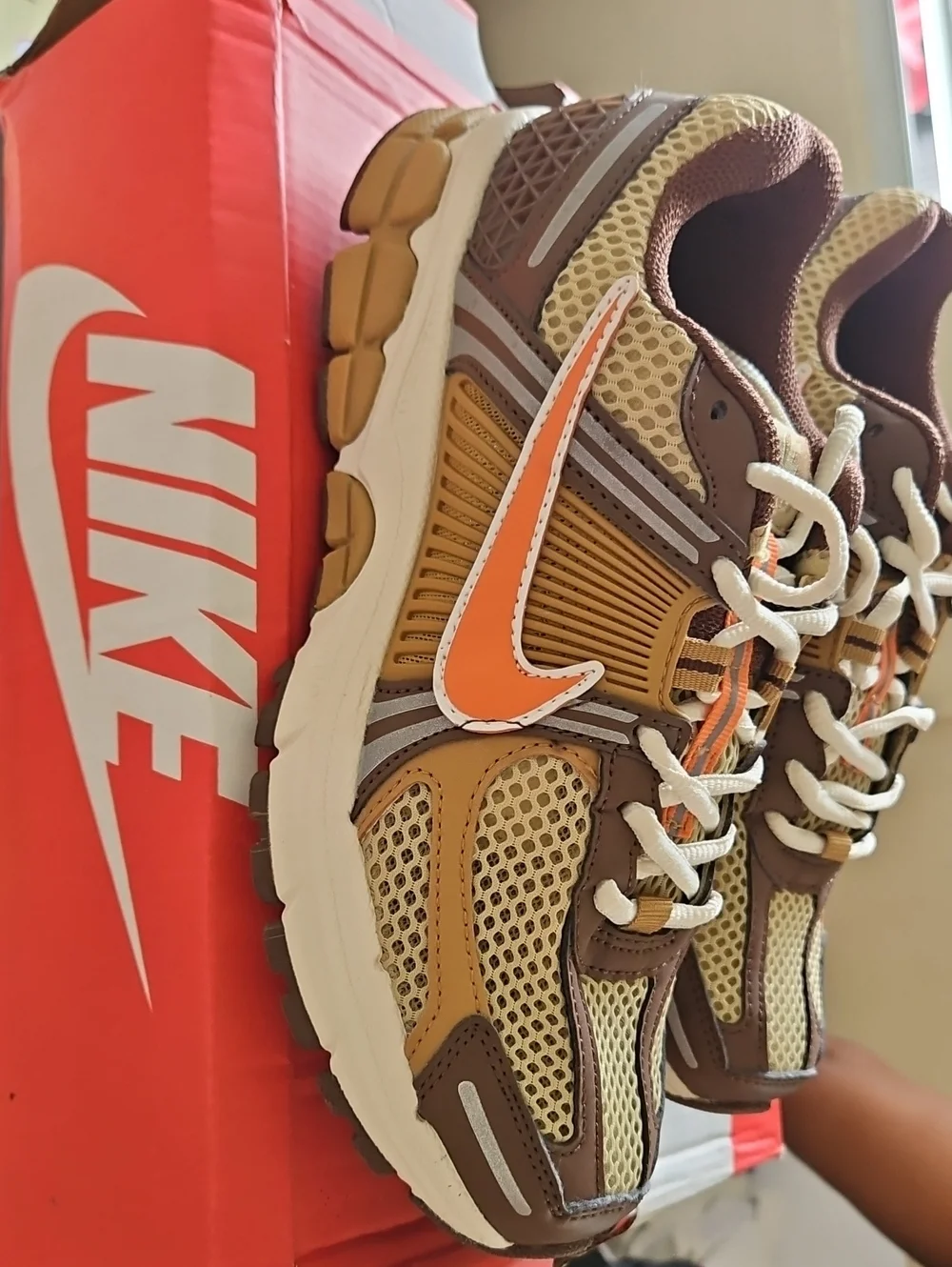 Nike Men’s Brown, Tan & Orange Mesh Running Sneakers